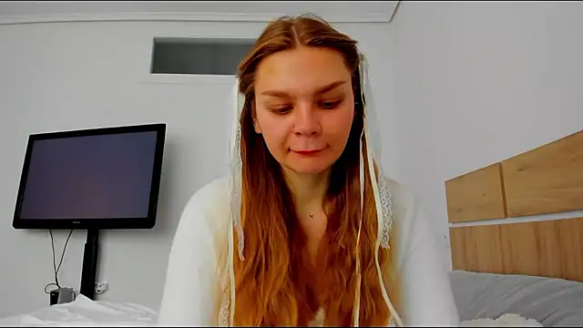 Snapshot of Molly_sweetie chatting on 04-02-26, 06:22 Molly sweetie online show from 04-02-26, 06:22