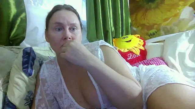 Snapshot of pussykroshka chatting on 11-11-25, 10:48 pussykroshka online show from 11-11-25, 10:48