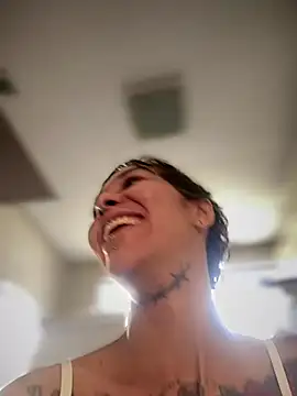 Snapshot of Nikatsu chatting on 09-18-25, 03:03 Nikatsu online show from 09-18-25, 03:03