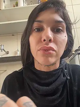 Snapshot of Nikatsu chatting on 09-19-25, 02:18 Nikatsu online show from 09-19-25, 02:18