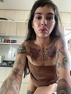 Snapshot of Nikatsu chatting on 02-12-26, 04:13 Nikatsu online show from 02-12-26, 04:13