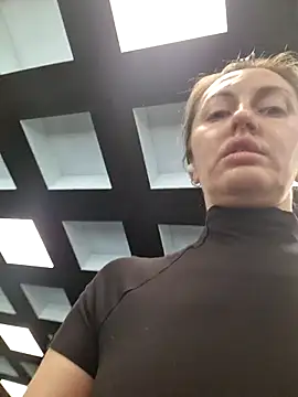 Miss    Mia  online show from 03-07-26, 09:28