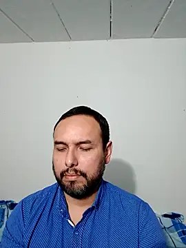 Snapshot of ElSunEagle chatting on 10-13-25, 03:50 ElSunEagle online show from 10-13-25, 03:50