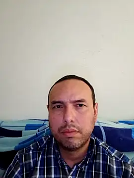 Snapshot of ElSunEagle chatting on 12-19-25, 02:57 ElSunEagle online show from 12-19-25, 02:57