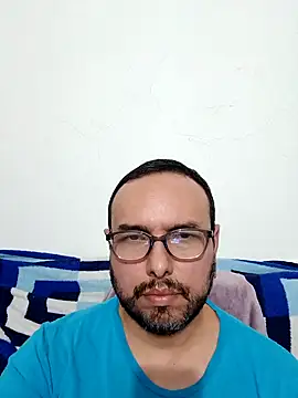 Snapshot of ElSunEagle chatting on 01-07-26, 12:24 ElSunEagle online show from 01-07-26, 12:24