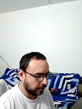 Snapshot of ElSunEagle chatting on 01-17-26, 12:26 ElSunEagle online show from 01-17-26, 12:26