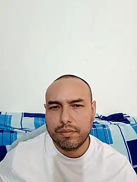 Snapshot of ElSunEagle chatting on 02-08-26, 05:38 ElSunEagle online show from 02-08-26, 05:38