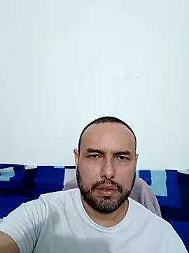 Snapshot of ElSunEagle chatting on 02-23-26, 01:14 ElSunEagle online show from 02-23-26, 01:14