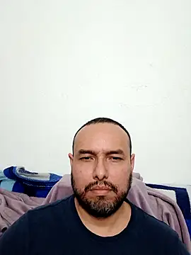 Snapshot of ElSunEagle chatting on 02-25-26, 01:26 ElSunEagle online show from 02-25-26, 01:26