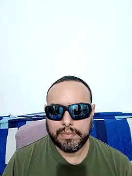 Snapshot of ElSunEagle chatting on 03-09-26, 03:10 ElSunEagle online show from 03-09-26, 03:10