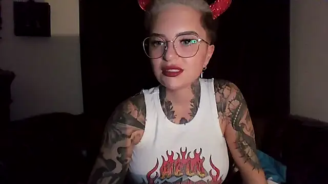Rubyrichhxo online show from 10-30-25, 08:31