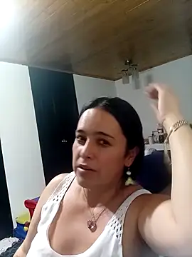 Snapshot of MagicStephany_ chatting on 02-05-26, 01:43 MagicStephany online show from 02-05-26, 01:43