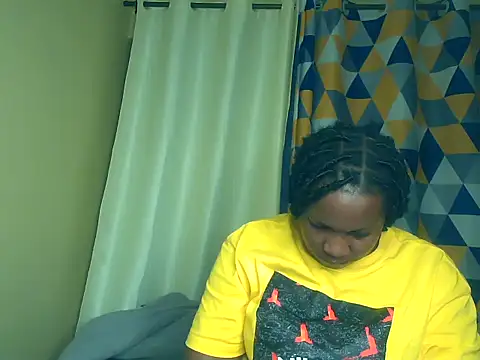 Snapshot of Mila_Melanie chatting on 03-21-25, 07:57 Mila Melanie online show from 03-21-25, 07:57