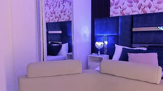 Snapshot of GiselOrtiz chatting on 01-22-25, 02:14 GiselOrtiz online show from 01-22-25, 02:14