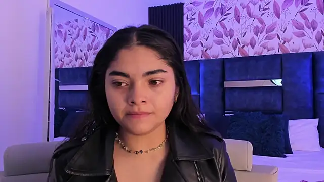 Snapshot of GiselOrtiz chatting on 01-26-25, 12:11 GiselOrtiz online show from 01-26-25, 12:11