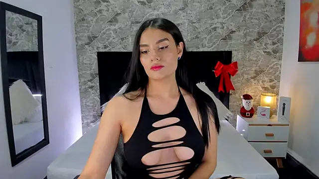 Maylin Garcia online show from 12-12-24, 07:37