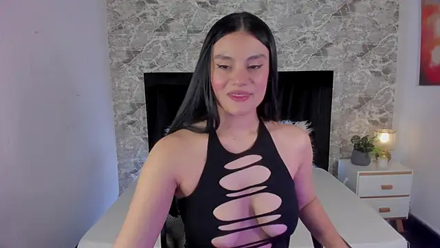 Maylin Garcia online show from 10-07-25, 07:00