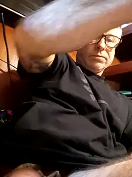 Snapshot of Pcsammy73 chatting on 01-22-25, 01:42 Pcsammy73 online show from 01-22-25, 01:42