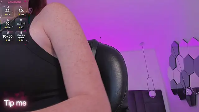 Snapshot of CorinneRusso chatting on 01-17-26, 04:17 CorinneRusso online show from 01-17-26, 04:17