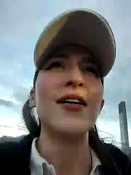  Lalaa online show from 12-22-24, 10:25