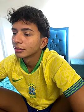 Leonarrrd 01 online show from 10-20-25, 09:04