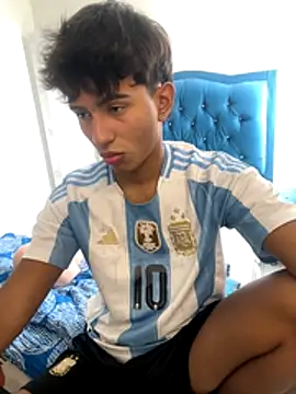 Leonarrrd 01 online show from 10-21-25, 08:09