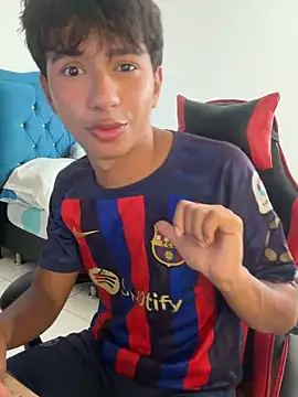 Snapshot of Leonarrrd_01 chatting on 02-06-26, 09:18 Leonarrrd 01 online show from 02-06-26, 09:18