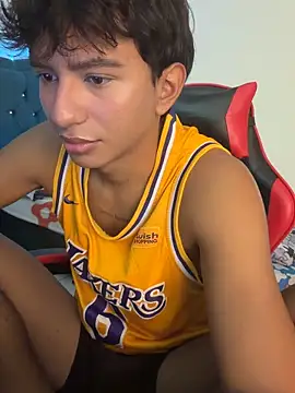 Snapshot of Leonarrrd_01 chatting on 02-09-26, 12:14 Leonarrrd 01 online show from 02-09-26, 12:14