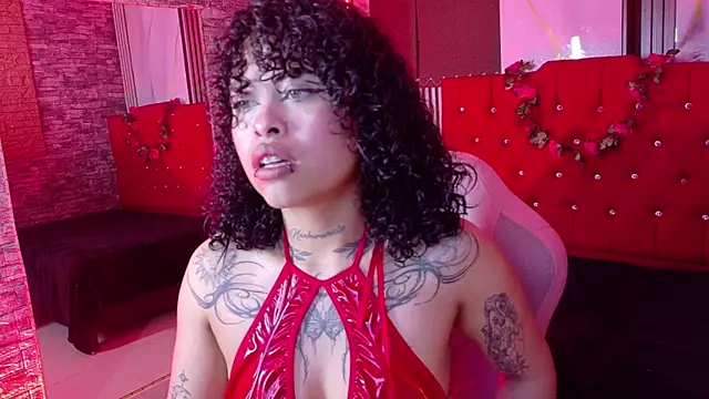 Snapshot of miahernadez303av chatting on 02-13-26, 03:57 miahernadez303av online show from 02-13-26, 03:57