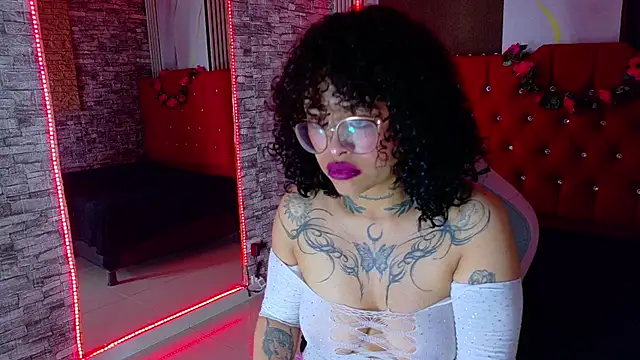 Snapshot of miahernadez303av chatting on 03-05-26, 04:52 miahernadez303av online show from 03-05-26, 04:52