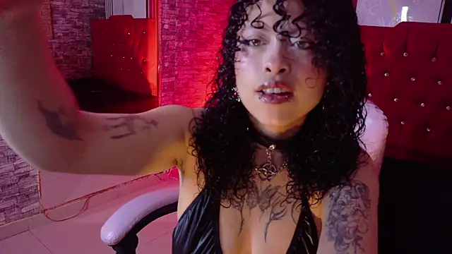 miahernadez303av online show from 07-14-26, 03:55