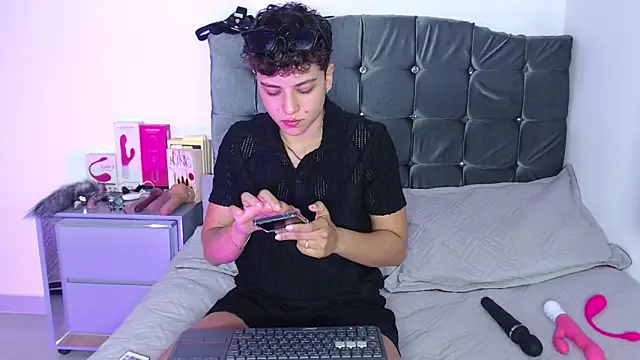 Antonella Cruz02 online show from 06-17-26, 03:31