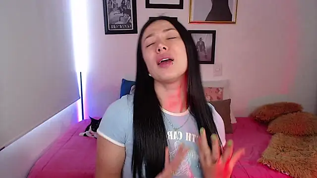 lilyy evanss online show from 01-08-25, 09:23