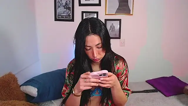 lilyy evanss online show from 03-17-25, 11:21