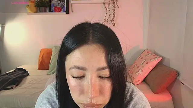 lilyy evanss online show from 03-31-26, 10:43