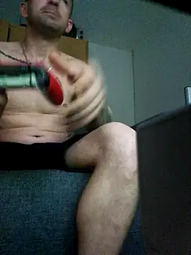 Snapshot of magicSeX4You chatting on 12-02-25, 10:38 magicSeX4You online show from 12-02-25, 10:38