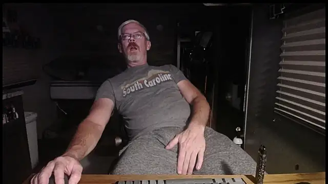 Di9ital069 online show from 10-31-25, 03:18