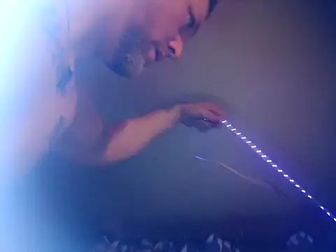 Snapshot of Buddy_Cuck chatting on 11-25-25, 01:49 Buddy Cuck online show from 11-25-25, 01:49