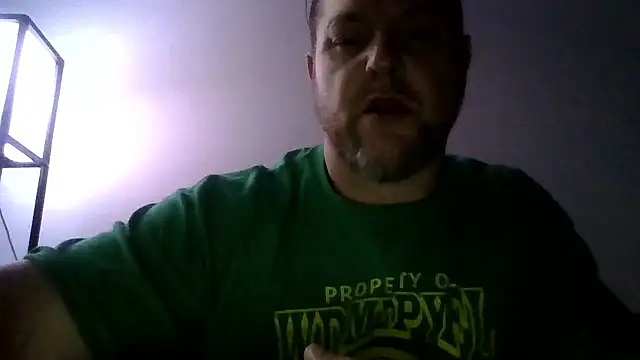 Snapshot of Buddy_Cuck chatting on 01-08-26, 02:30 Buddy Cuck online show from 01-08-26, 02:30