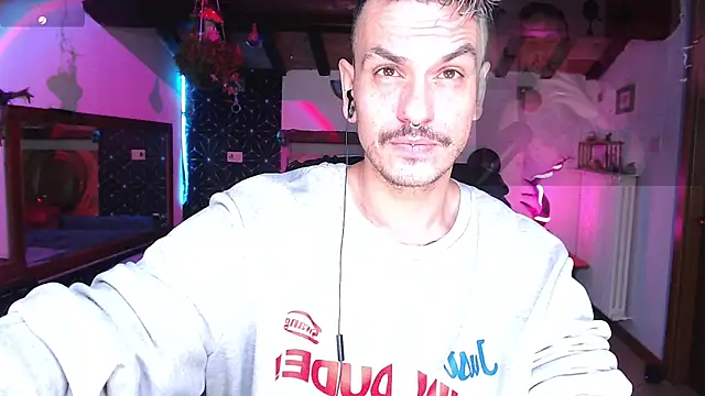Snapshot of cek_186 chatting on 12-07-24, 07:16 cek 186 online show from 12-07-24, 07:16