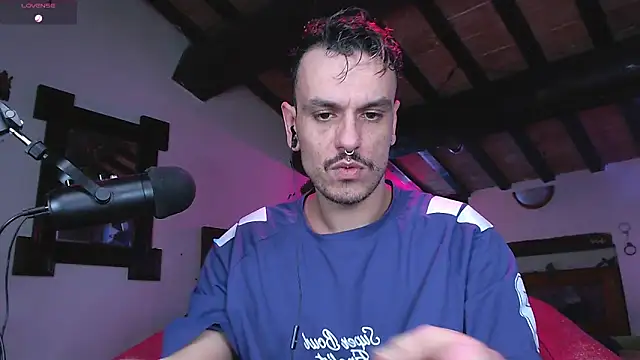 Snapshot of cek_186 chatting on 12-27-24, 04:43 cek 186 online show from 12-27-24, 04:43