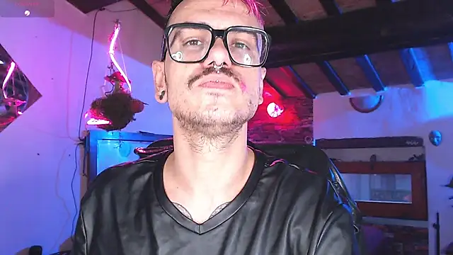 Snapshot of cek_186 chatting on 01-16-25, 04:07 cek 186 online show from 01-16-25, 04:07