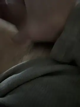 Snapshot of RowdyAlfie233 chatting on 12-17-25, 06:25 RowdyAlfie233 online show from 12-17-25, 06:25