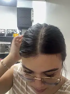 Snapshot of CamilaSofiia chatting on 11-05-25, 08:20 CamilaSofiia online show from 11-05-25, 08:20