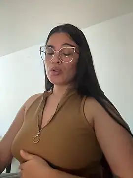 Snapshot of CamilaSofiia chatting on 12-16-25, 02:49 CamilaSofiia online show from 12-16-25, 02:49