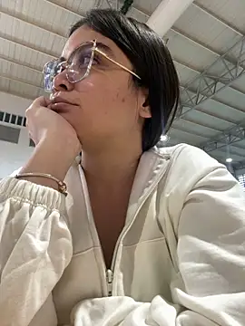 Snapshot of CamilaSofiia chatting on 01-15-26, 10:24 CamilaSofiia online show from 01-15-26, 10:24