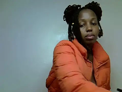 Snapshot of sexxy_kay chatting on 12-19-24, 07:07 sexxy kay online show from 12-19-24, 07:07