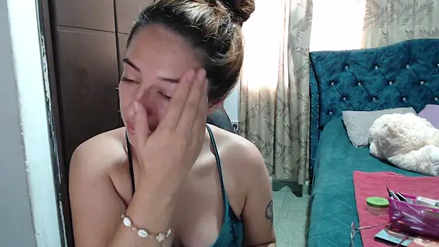 Snapshot of Kate_lorens9 chatting on 11-06-25, 12:17 Kate lorens9 online show from 11-06-25, 12:17