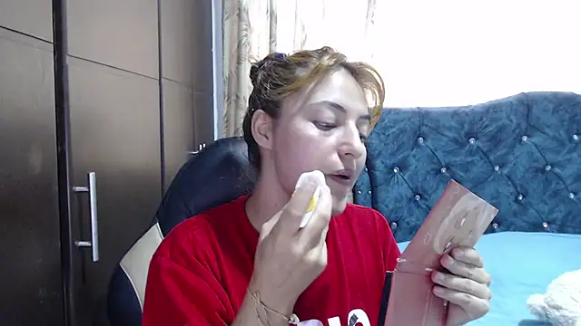 Snapshot of Kate_lorens9 chatting on 02-23-26, 02:36 Kate lorens9 online show from 02-23-26, 02:36