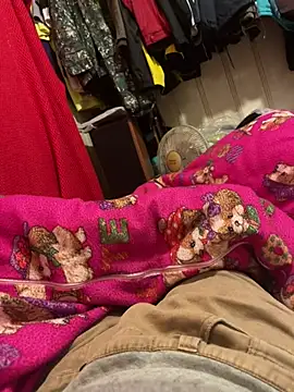 Snapshot of A6229 chatting on 02-13-25, 11:39 A6229 online show from 02-13-25, 11:39